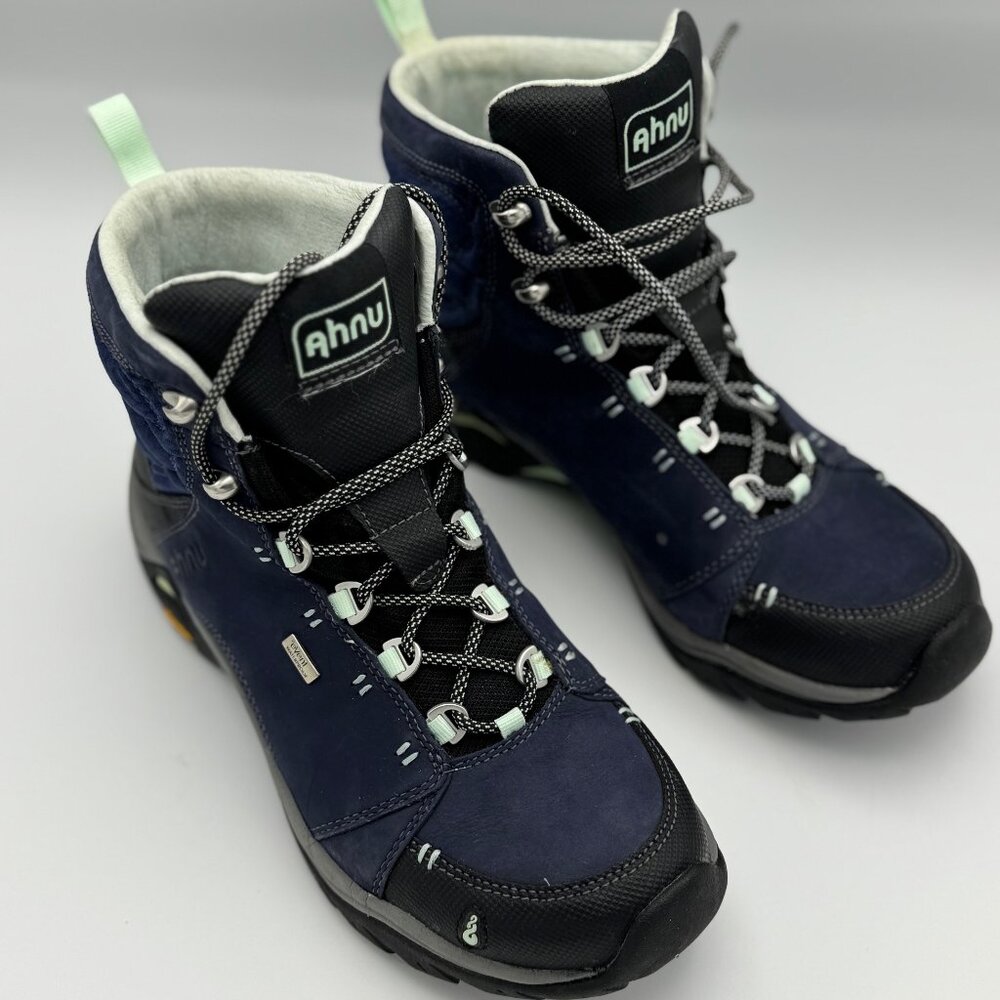 Ahnu Montara Waterproof Hiking Boots Lilac Leather Womens 7.5  EU 38.5